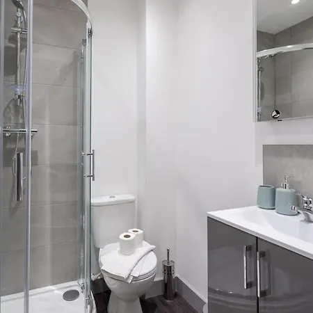 Cosy 1 Bed In ليدز