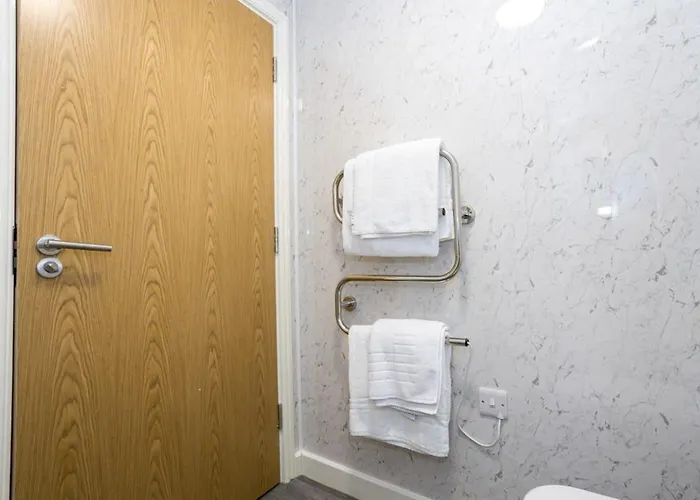 Cosy 1 Bed In * Leeds (West Yorkshire)